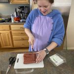 Nya Cutting Hot Dogs